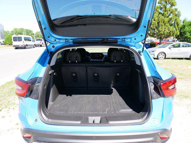2025 Chevrolet Trax FWD LT