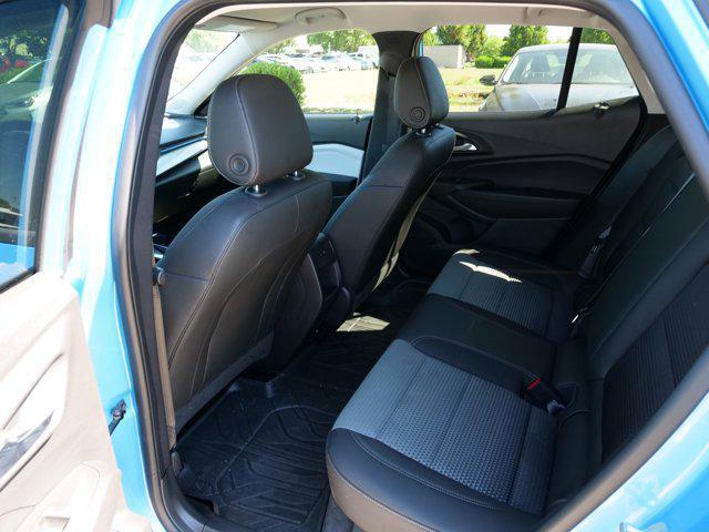 2025 Chevrolet Trax FWD LT