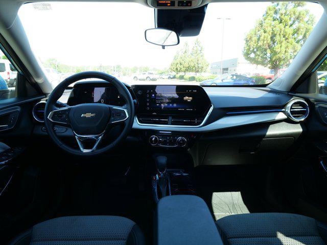 2025 Chevrolet Trax FWD LT