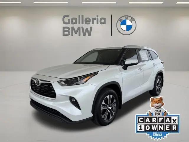 2023 Toyota Highlander XLE for sale in D'Iberville, MS