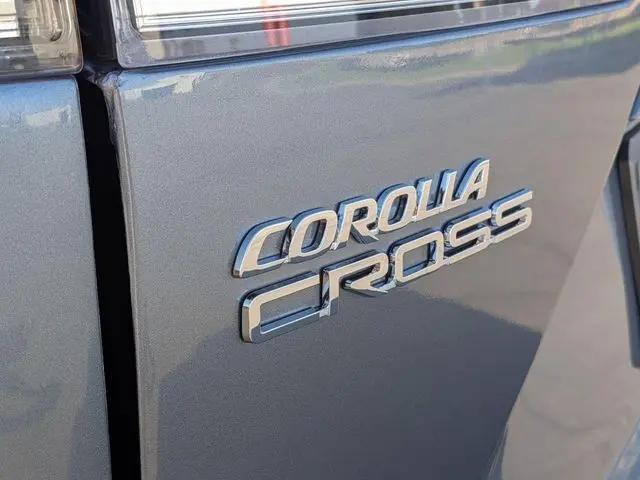 2025 Toyota Corolla Cross LE