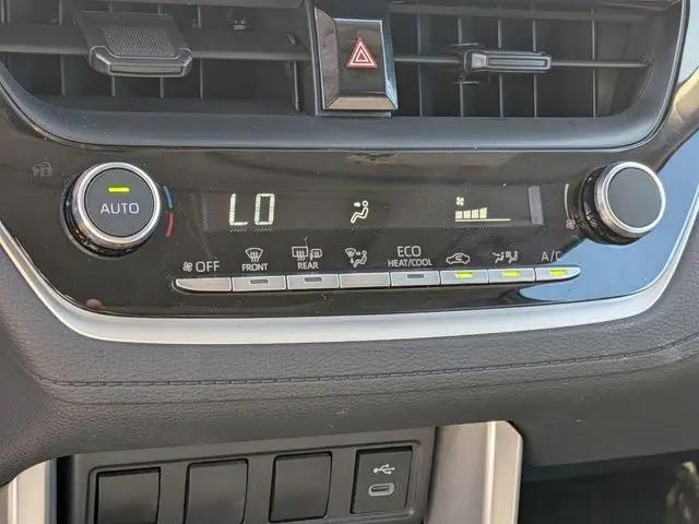 2025 Toyota Corolla Cross LE