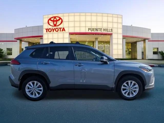 2025 Toyota Corolla Cross LE