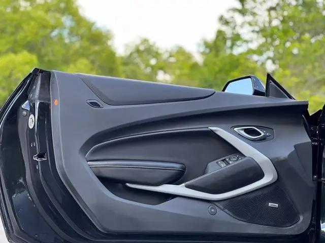 2023 Chevrolet Camaro RWD Convertible 1LT