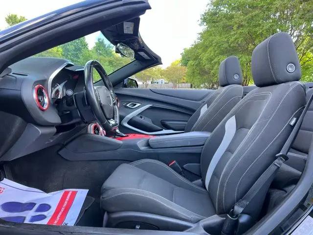 2023 Chevrolet Camaro RWD Convertible 1LT