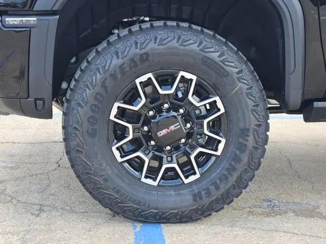 2026 GMC Sierra 2500HD Crew Cab, Standard Bed, AT4X, 4WD