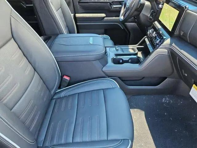2026 GMC Sierra 2500HD Crew Cab, Standard Bed, AT4X, 4WD