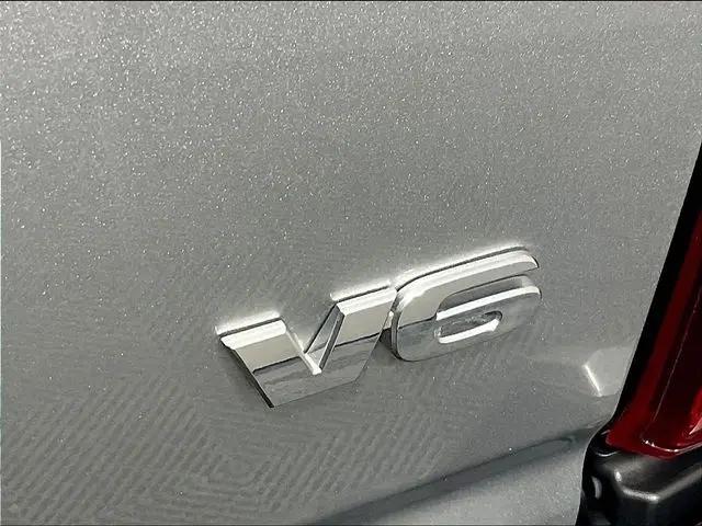 2022 Toyota Tacoma SR V6