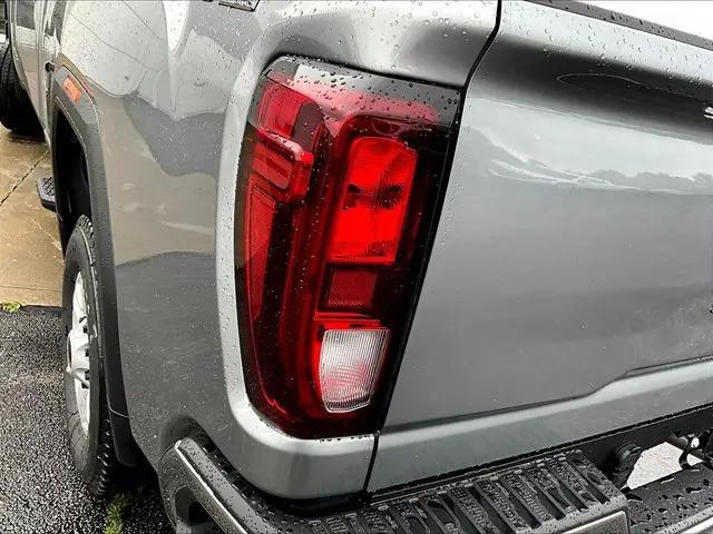2026 GMC Sierra 2500HD Crew Cab, Standard Bed, Pro, 4WD