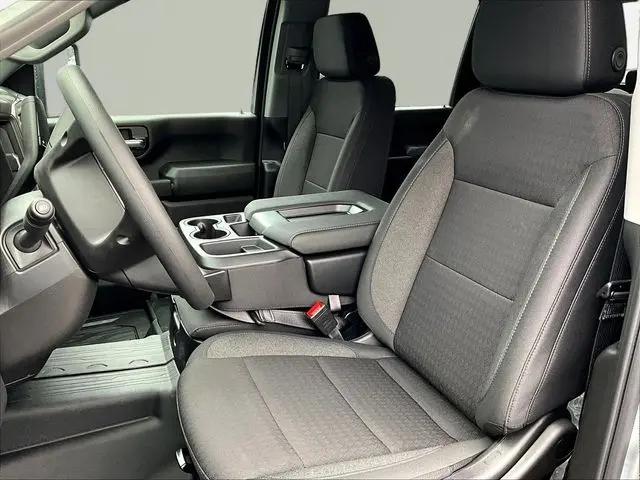 2026 GMC Sierra 2500HD Crew Cab, Standard Bed, Pro, 4WD