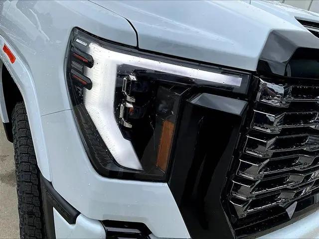2026 GMC Sierra 2500HD Crew Cab, Standard Bed, Denali Ultimate, 4WD