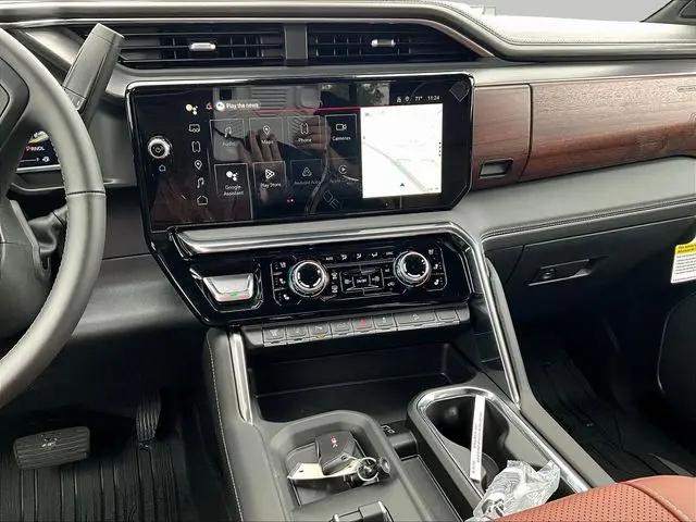 2026 GMC Sierra 2500HD Crew Cab, Standard Bed, Denali Ultimate, 4WD