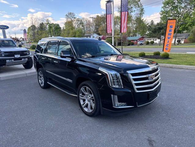 2018 Cadillac Escalade Luxury