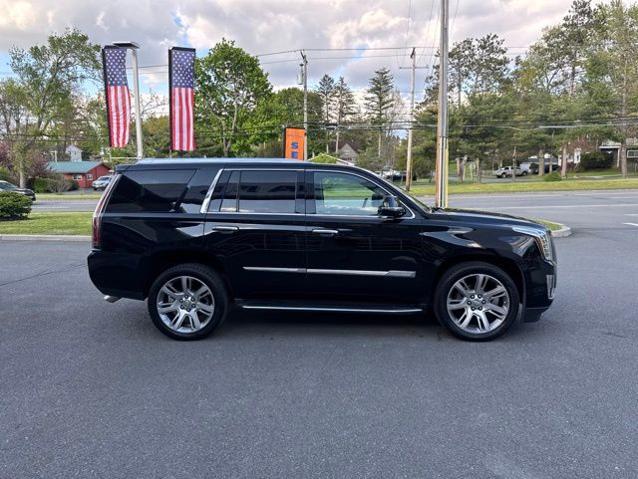 2018 Cadillac Escalade Luxury