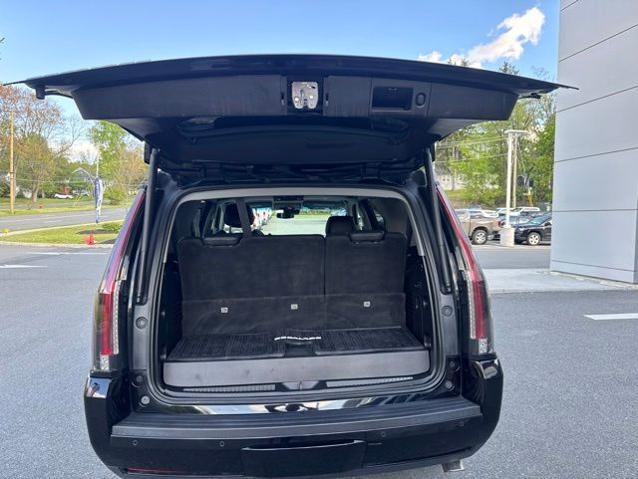 2018 Cadillac Escalade Luxury