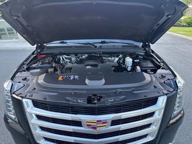 2018 Cadillac Escalade Luxury