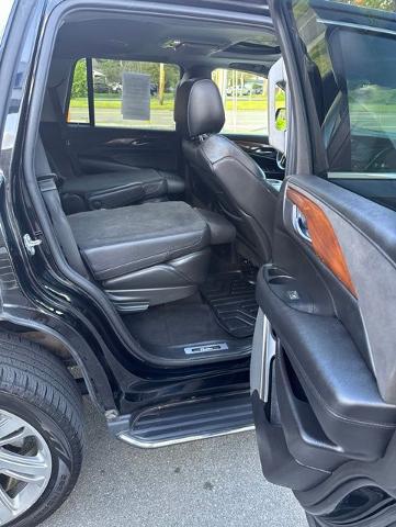 2018 Cadillac Escalade Luxury