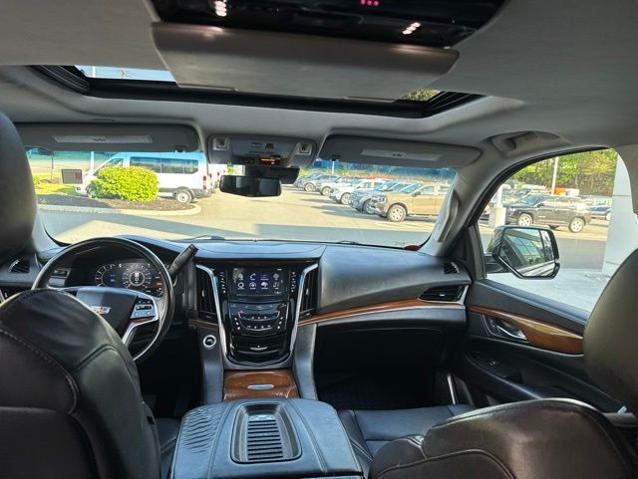 2018 Cadillac Escalade Luxury