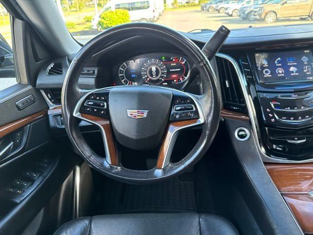 2018 Cadillac Escalade Luxury