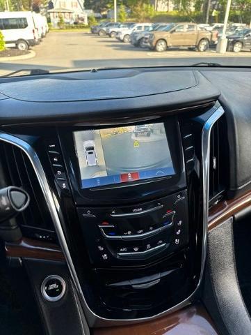 2018 Cadillac Escalade Luxury