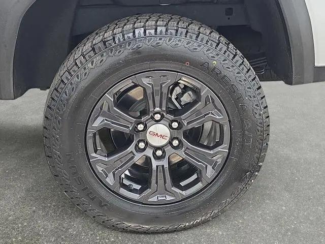 2023 GMC Canyon 2WD Crew Cab Short Box Elevation
