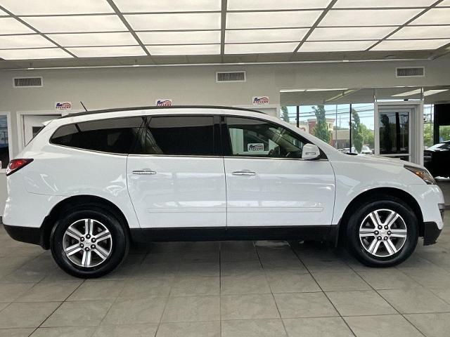 2017 Chevrolet Traverse 2LT