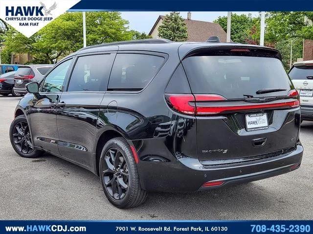 2023 Chrysler Pacifica Touring L AWD