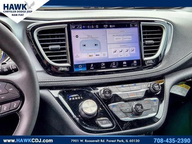 2023 Chrysler Pacifica Touring L AWD