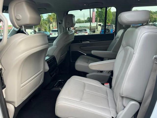2023 Jeep Wagoneer Series III 4x4