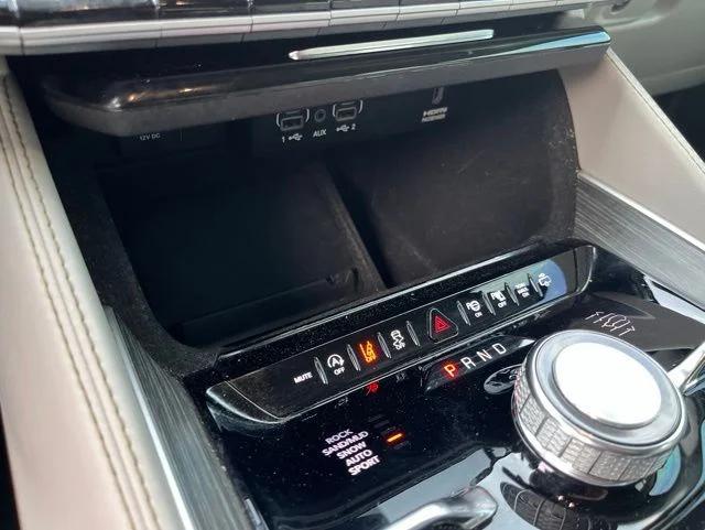 2023 Jeep Wagoneer Series III 4x4