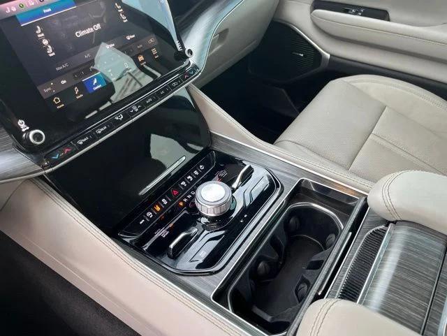 2023 Jeep Wagoneer Series III 4x4