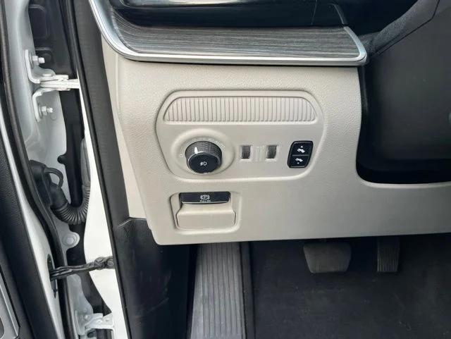 2023 Jeep Wagoneer Series III 4x4