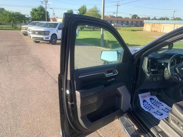 2023 Chevrolet Silverado 1500 4WD Crew Cab Short Bed High Country