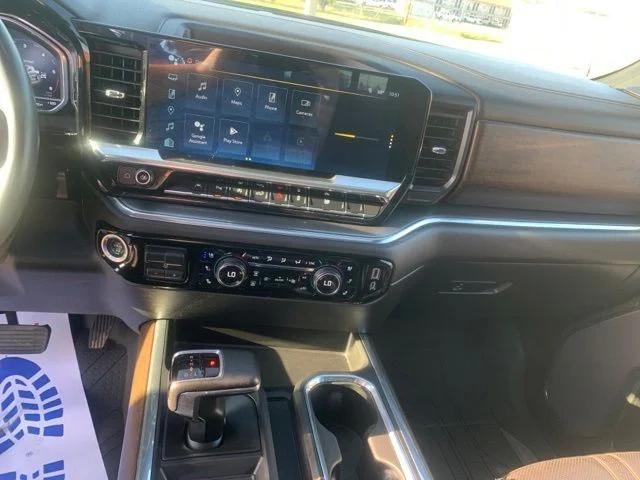 2023 Chevrolet Silverado 1500 4WD Crew Cab Short Bed High Country