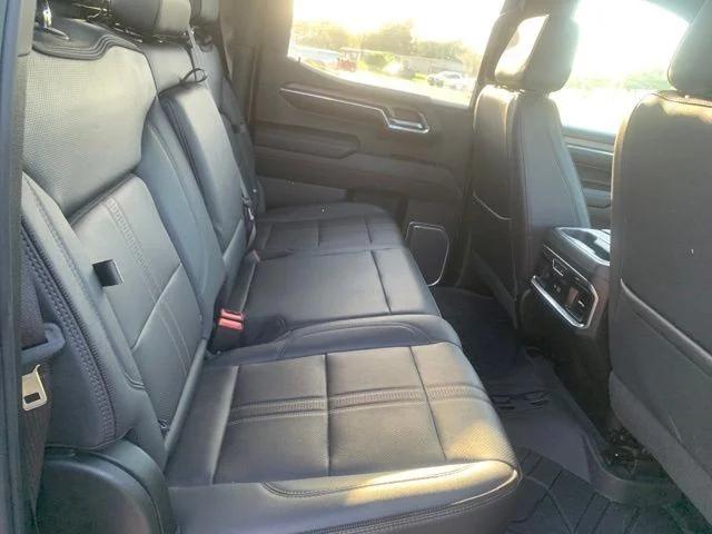 2023 Chevrolet Silverado 1500 4WD Crew Cab Short Bed High Country