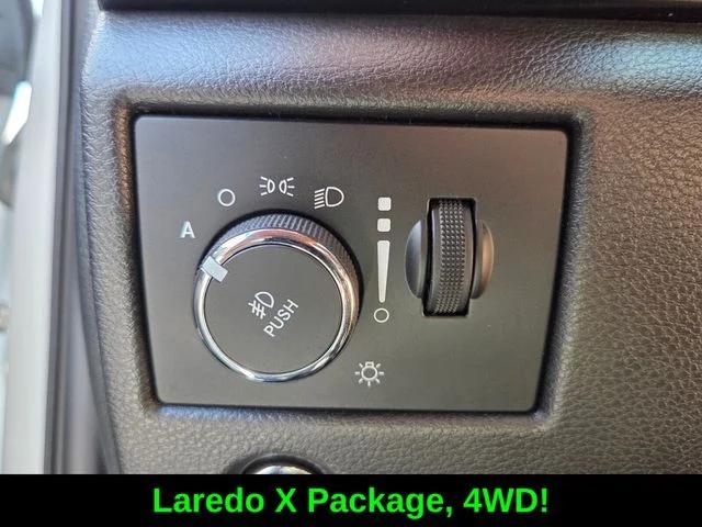 2021 Jeep Grand Cherokee Laredo X 4x4