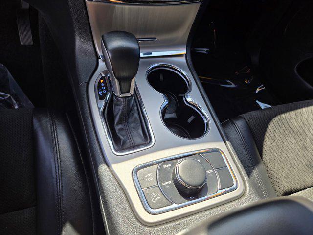 2022 Jeep Grand Cherokee Laredo X 4x4