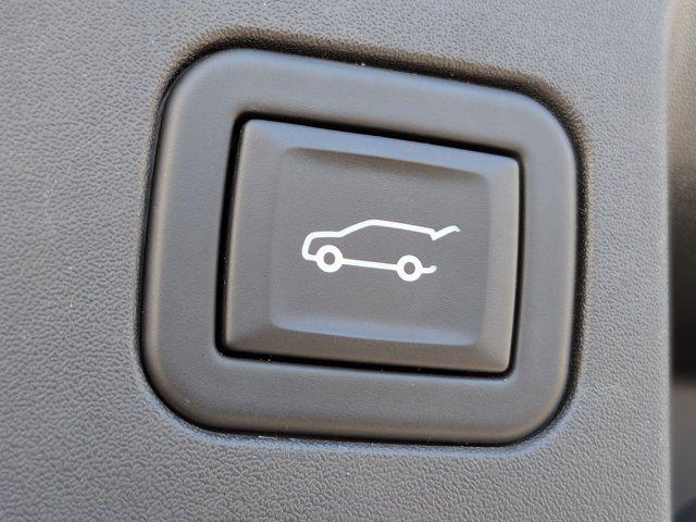 2023 Buick Envision Essence FWD