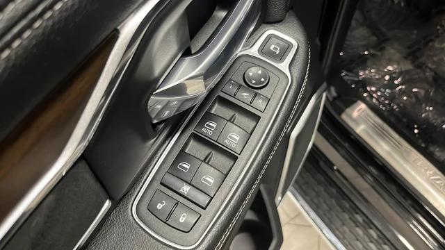 2022 Ram 3500 Laramie Crew Cab 4x4 6'4" Box