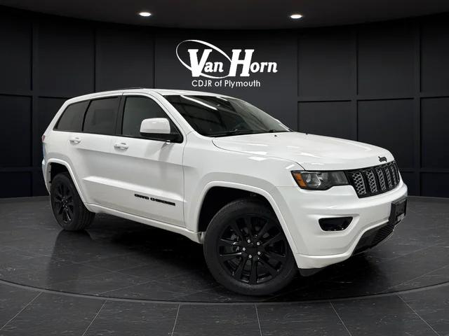 2018 Jeep Grand Cherokee Altitude 4x4 for sale in Plymouth, WI