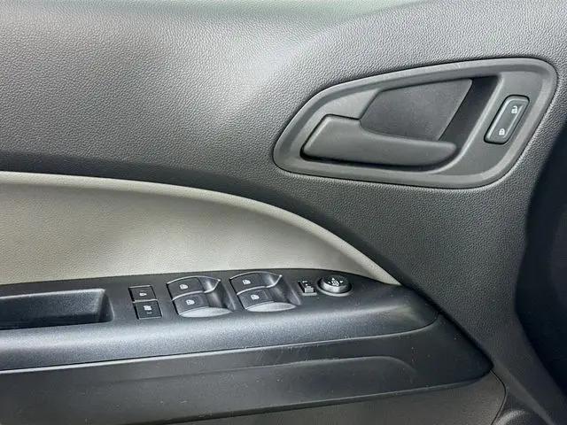 2021 Chevrolet Colorado 4WD Crew Cab Short Box WT