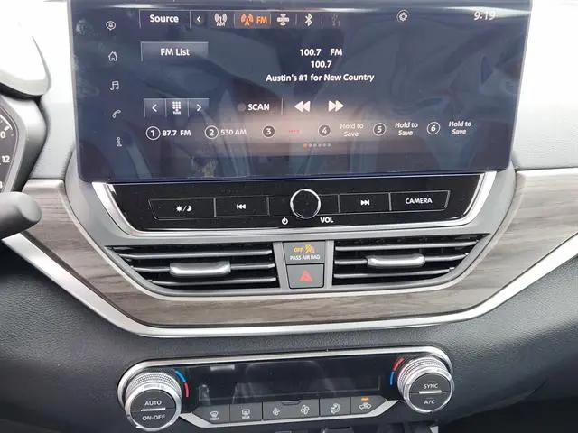 2026 Nissan Altima SV FWD