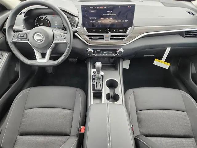 2026 Nissan Altima SV FWD