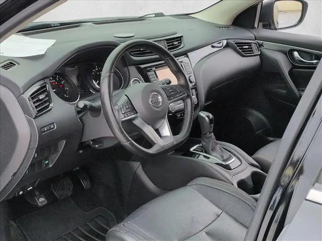 2017 Nissan Rogue Sport SL
