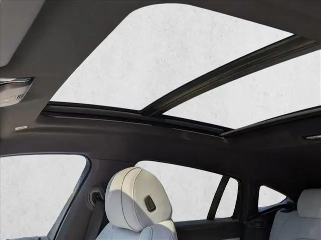 2027 BMW X6 xDrive40i