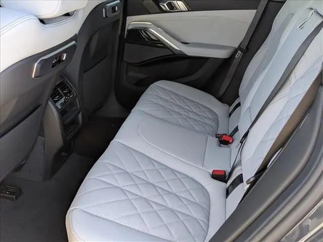 2027 BMW X6 xDrive40i