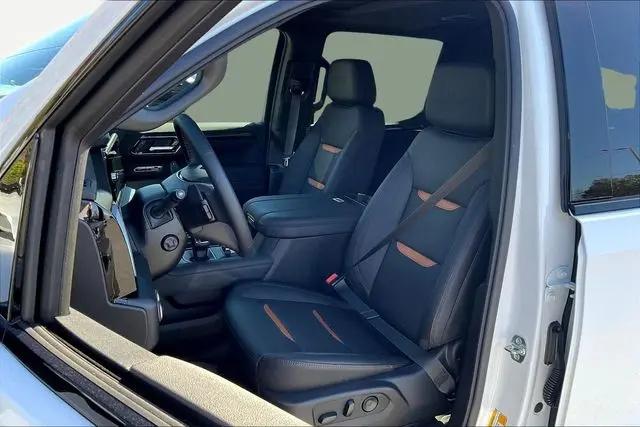 2026 GMC Sierra 1500 Crew Cab, Standard Bed, AT4, 4WD