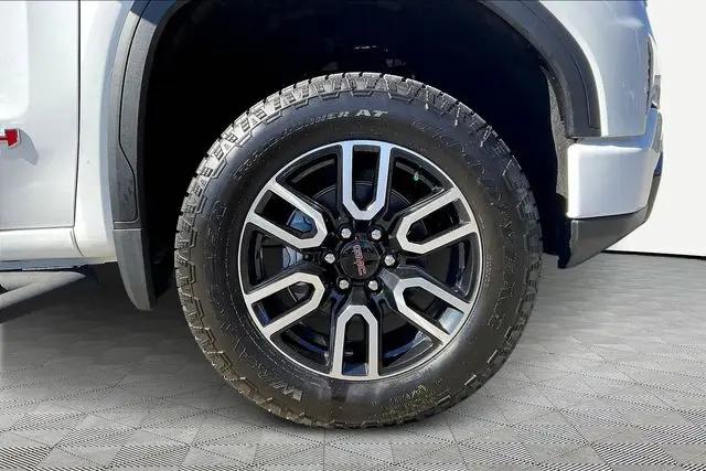 2026 GMC Sierra 1500 Crew Cab, Standard Bed, AT4, 4WD