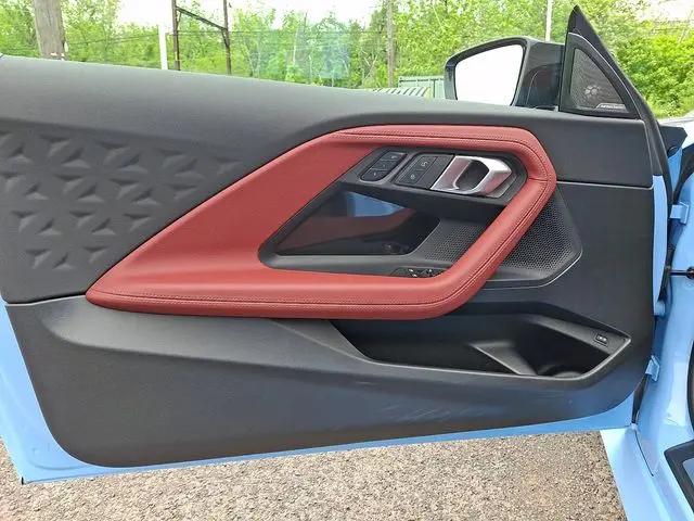 2025 BMW M240 i xDrive