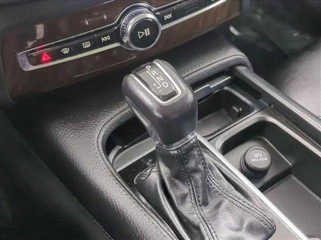 2019 Volvo XC90 T6 Momentum